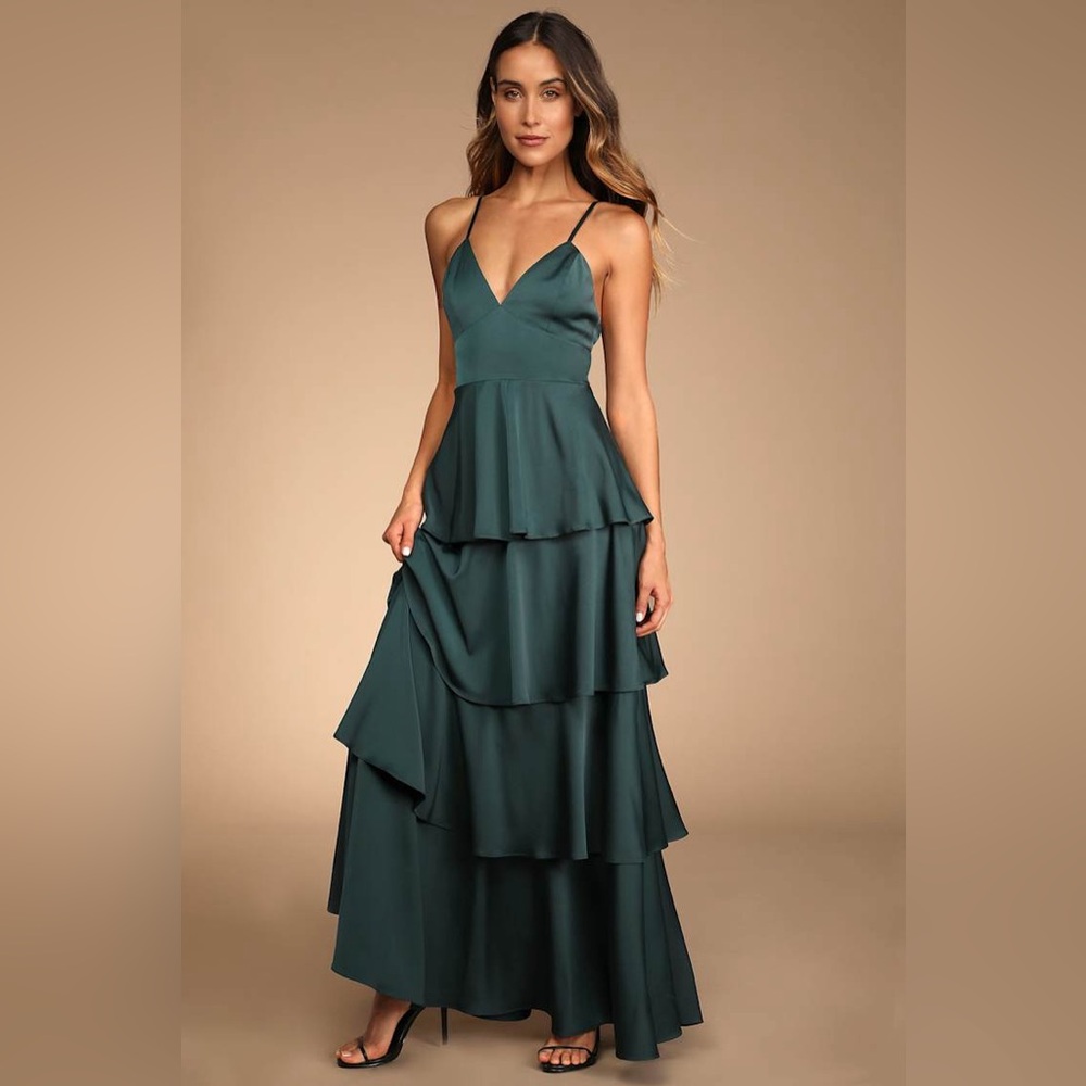 Lulu’s Going with Elegance Emerald Green Satin Tiered Gown, Size M